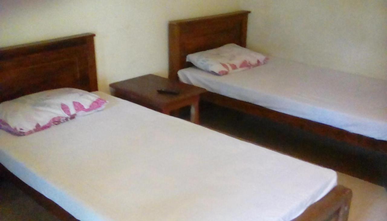 Leaf Guest House 加姆波勒 外观 照片